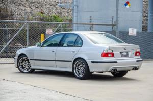 BMW M5 2003 года 